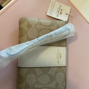 Brand new coach wristlet